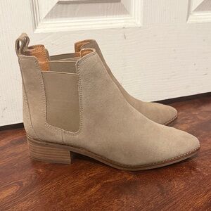 Lucky Brand Beige Ankle Booties sz 8.5